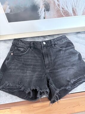 Dynamite Black Washed Distressed Denim Shorts